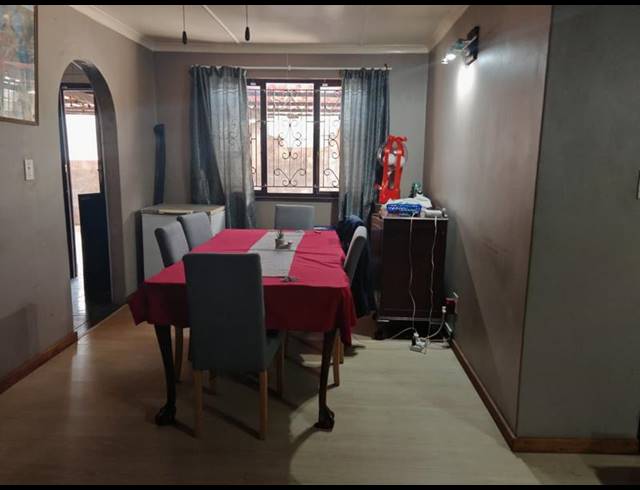 3 BEDROOM HOUSE FOR SALE IN CRAIGIEBURN